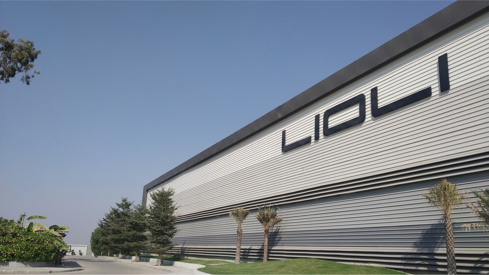 About Lioli Ceramica Owned By Ceasarstone